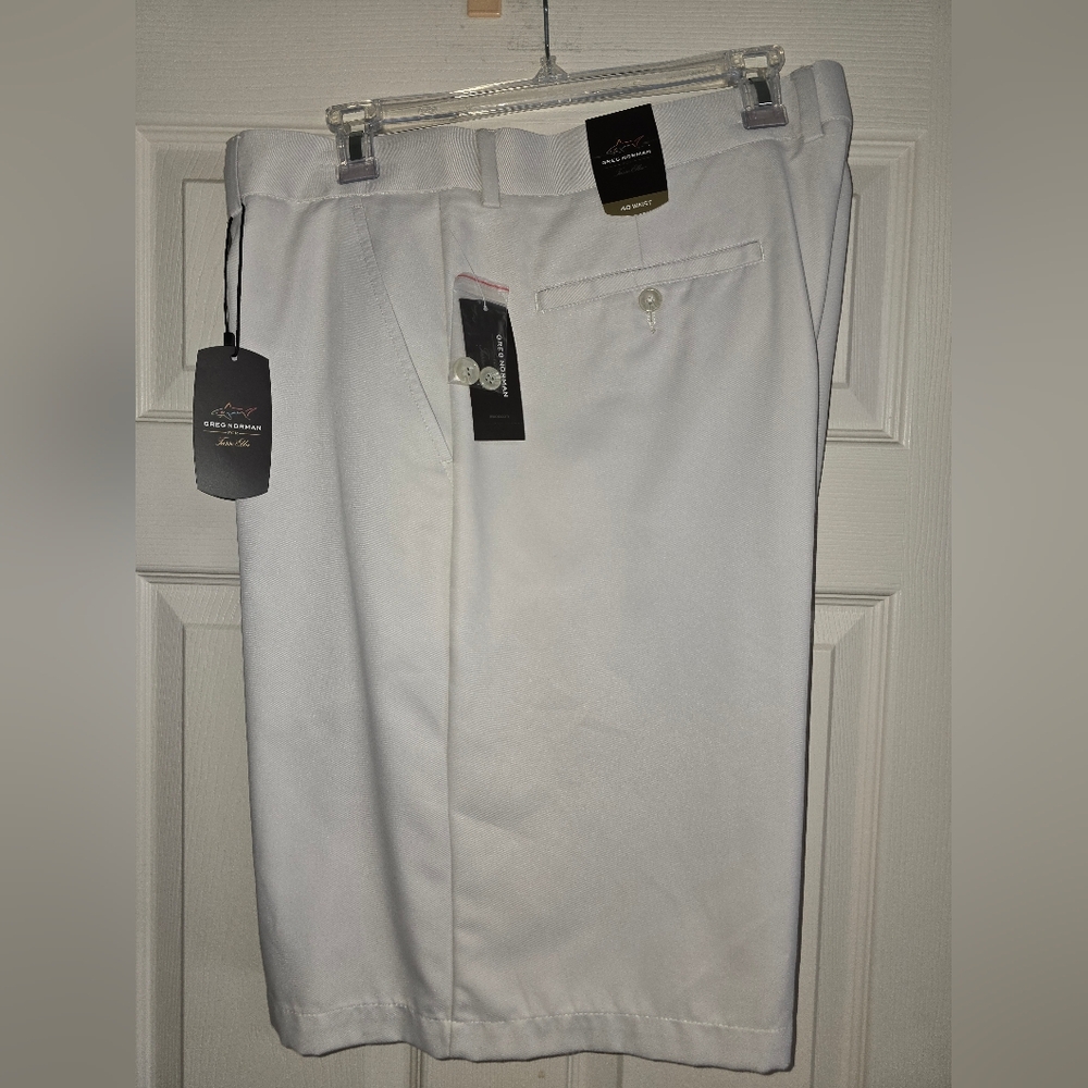 Greg NORMAN Golf Shorts. Size 40